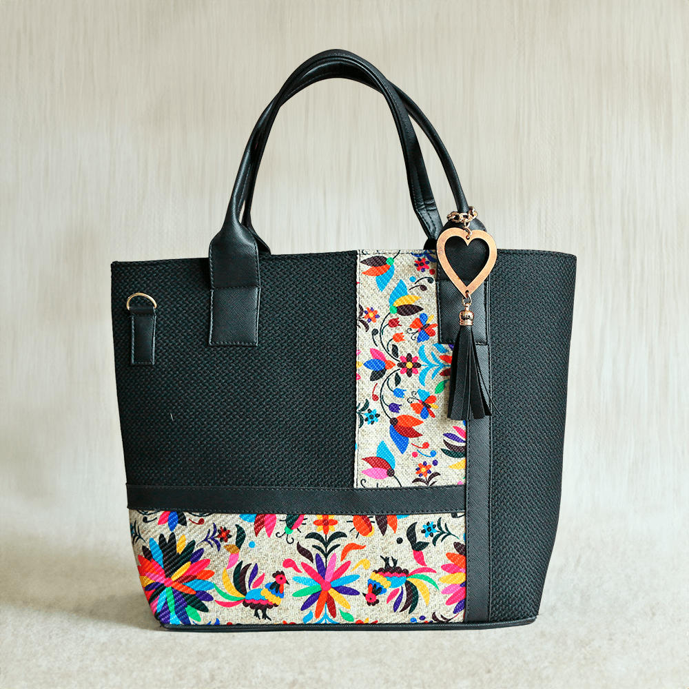 Bolsa de mano negra de yute